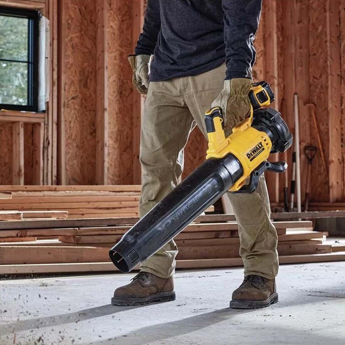 DeWalt DCMBL562P1-GB 18v XR Brushless Blower Inc 1x 5.0Ah Battery