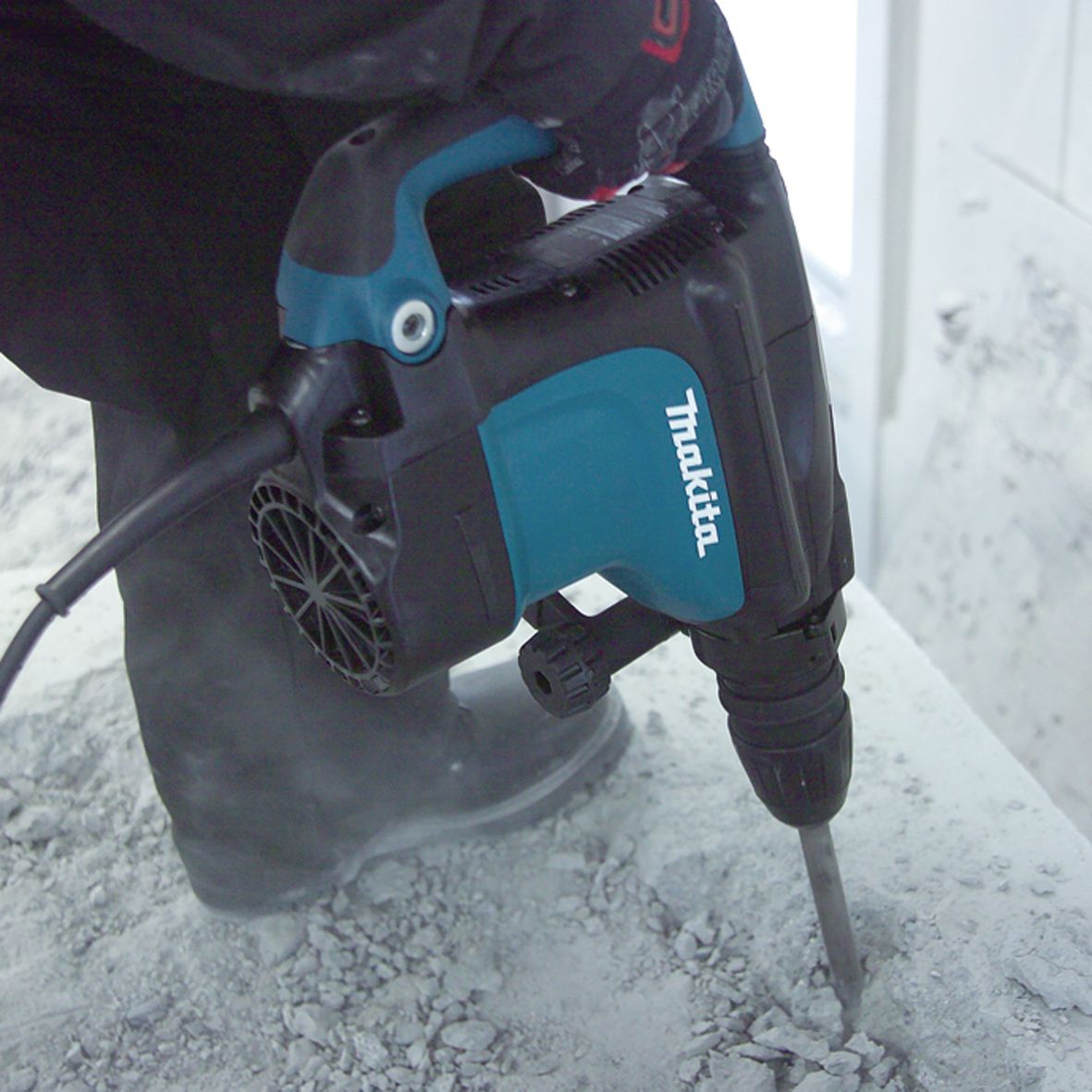 Makita HR4511C 45mm SDS-Max Rotary Demolition Hammer with AVT