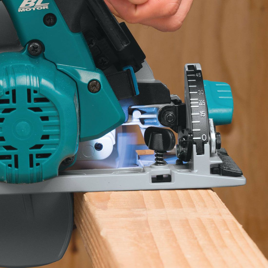 Makita DHS680Z 18v Brushless Circular Saw 165mm Body Only