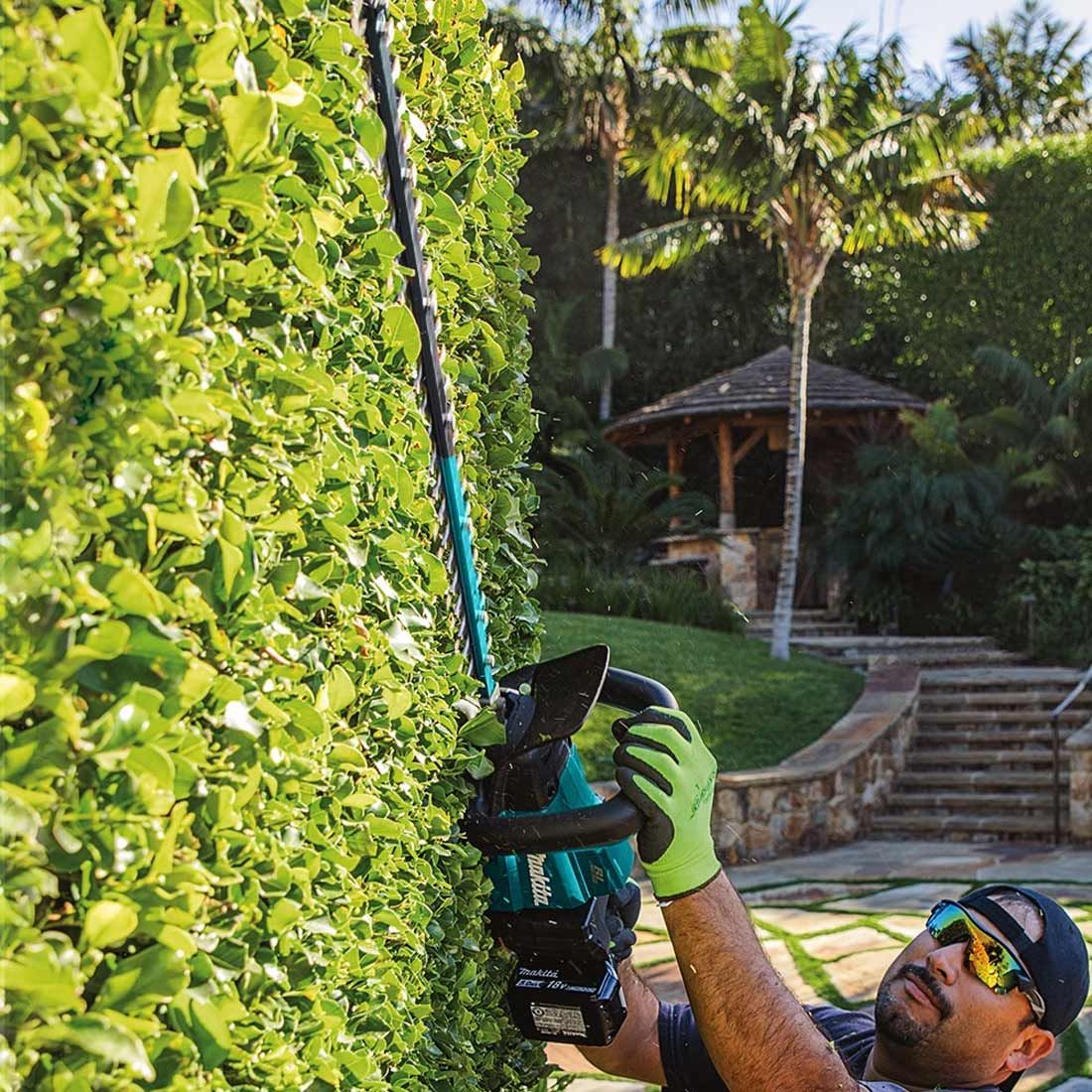 Makita DUH751Z 18v LXT 750mm/29.5" Brushless Hedge Trimmer Body Only