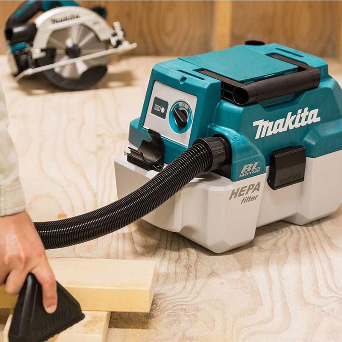 Makita DVC750LZ 18v LXT BL 7.5L L-Class Wet/Dry Vacuum Cleaner Body Only