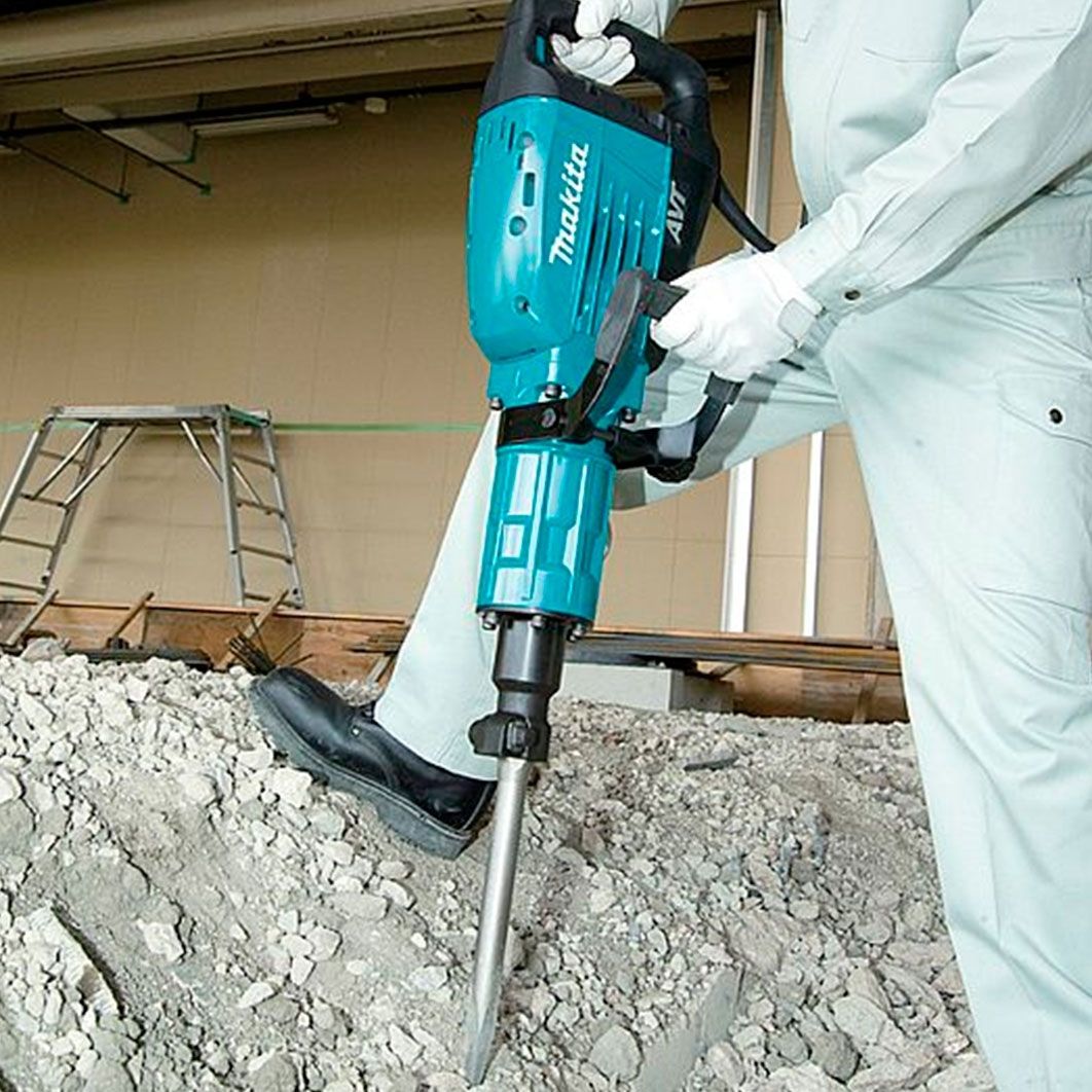 Makita HM1317C 30mm Hex Demolition Hammer with AVT 110v