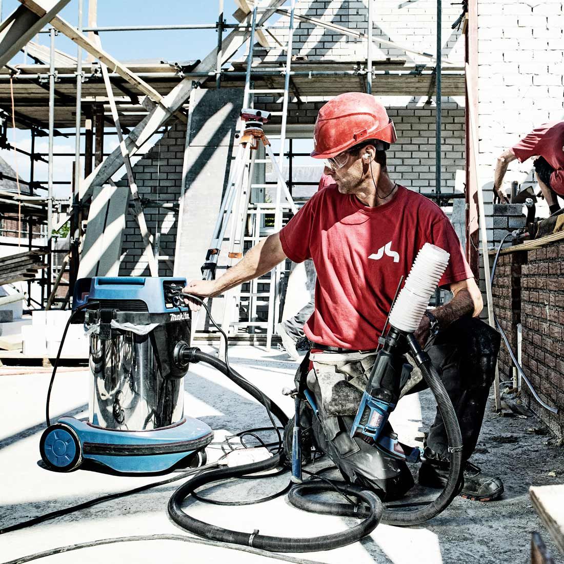 Makita VC3211MX1 Wet/Dry M-Class 32 Litre Dust Extractor
